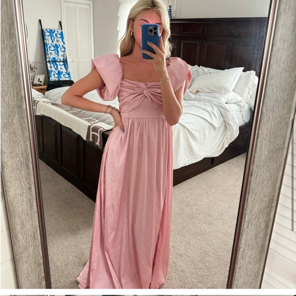 Detachable sleeves dress